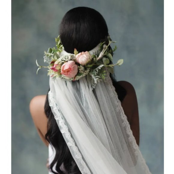 Custom Made Stunning Cathedral Veil (3Pc Veil & Garter Set) w/Flowers & Crystals - Picture 1 of 6